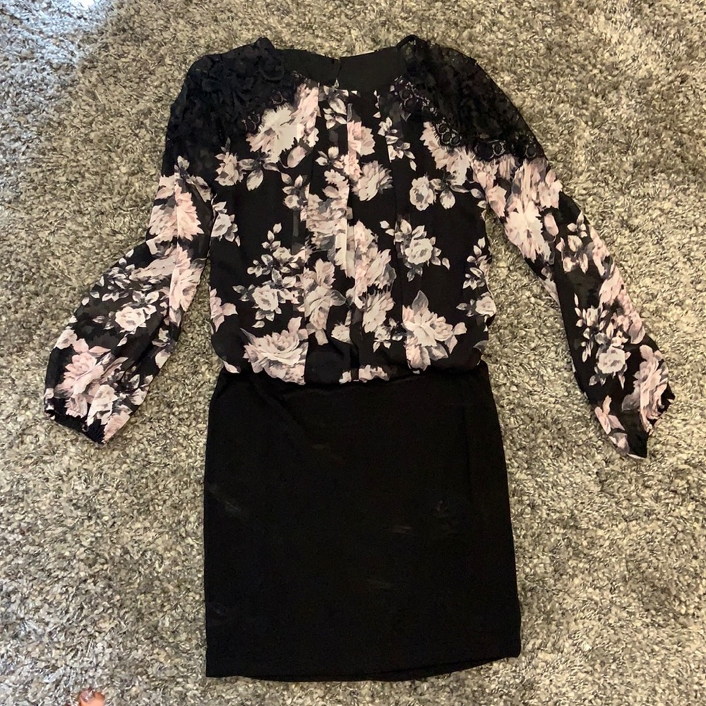 Beautiful dress size 4